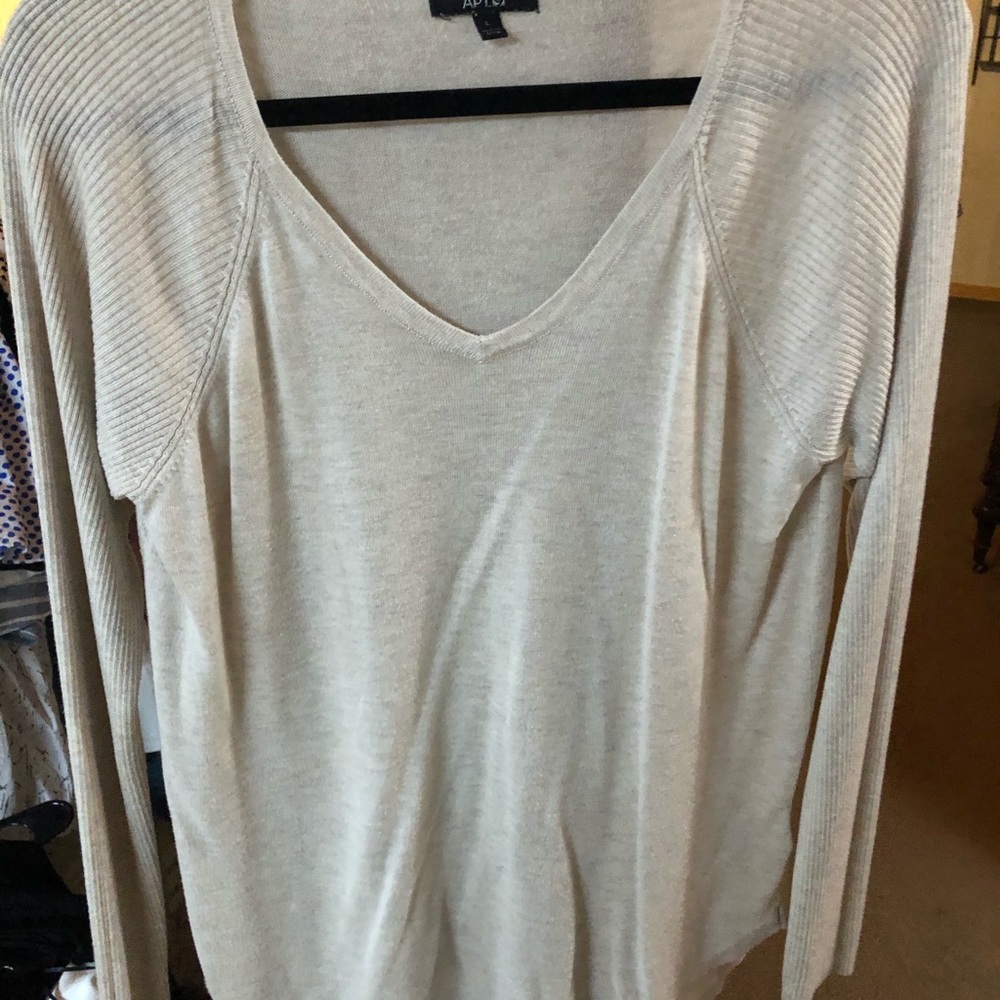 Apt 9 sweatshirt